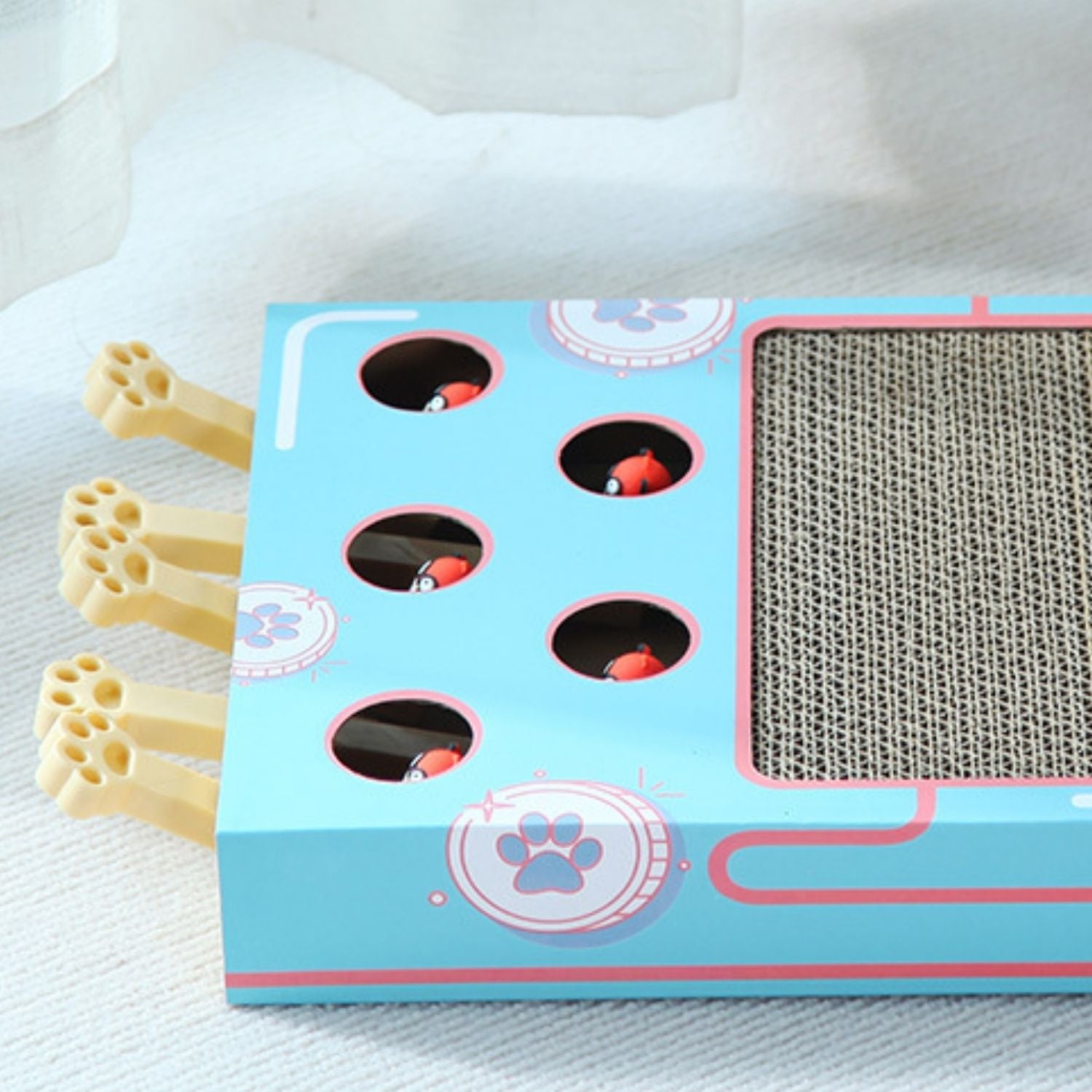 Interactieve Kattenkrabber kat op krabplank trillo.nl